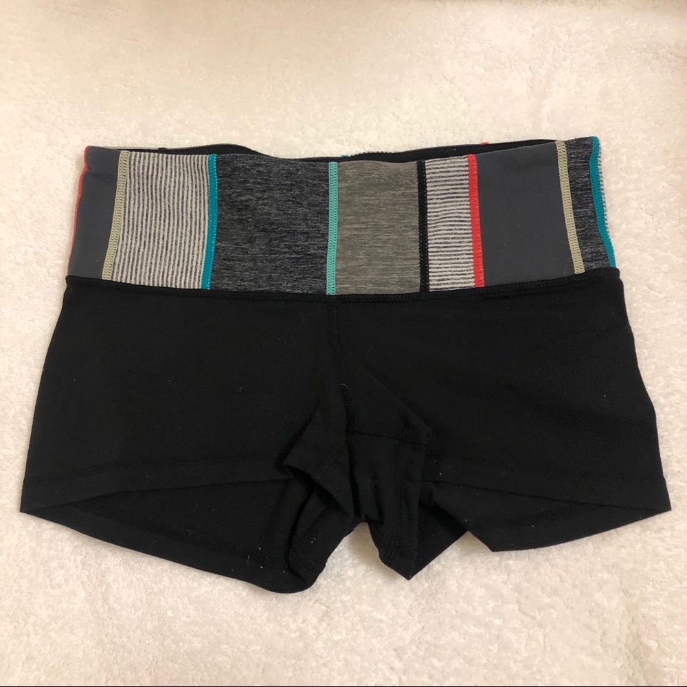 Lululemon size 4 short